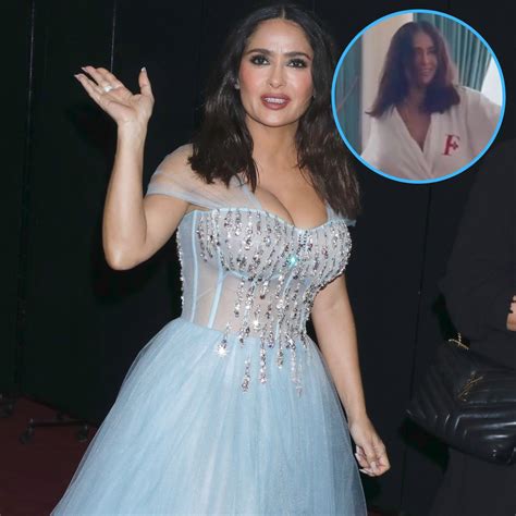 selma hayek nip slip|Salma Hayek suffers major wardrobe malfunction while dancing。